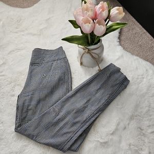 Gray NY&company cropped ankle pants